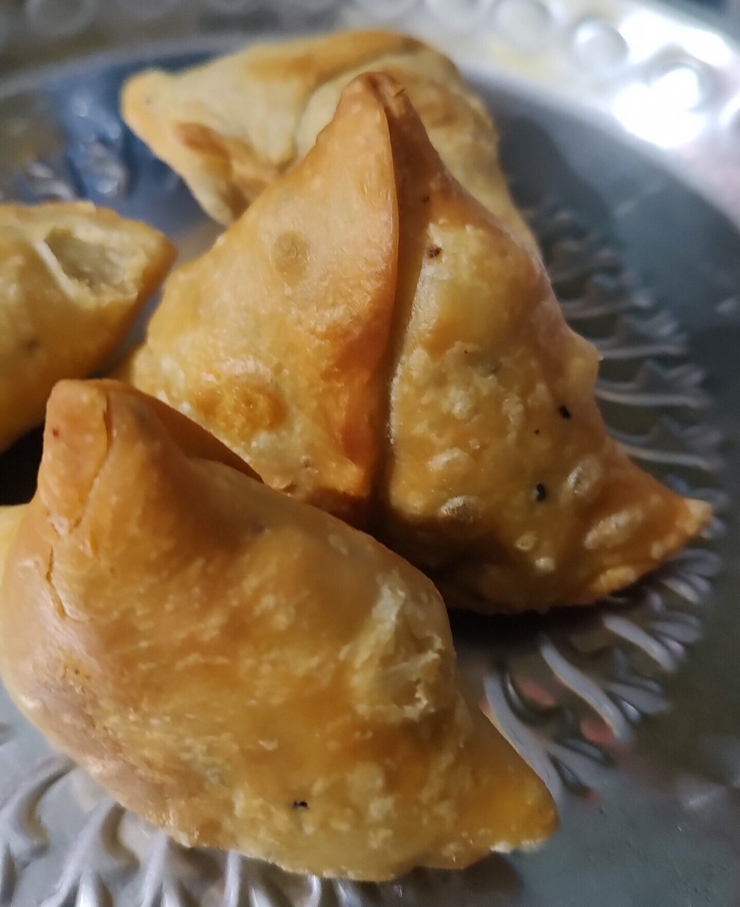 Crispy Indian Samosa Recipe (Serves 4)