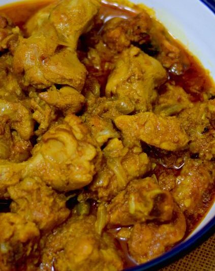 Homemade Bengali Chicken Kosha Recipe: A Spicy Flavorful Delight for Four